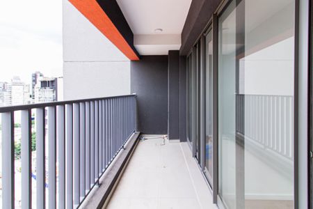 Varanda de kitnet/studio para alugar com 1 quarto, 32m² em Pompeia, São Paulo