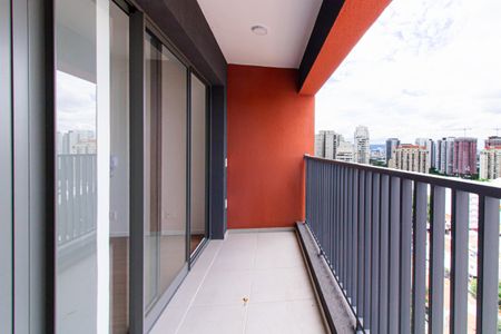 Varanda de kitnet/studio para alugar com 1 quarto, 32m² em Pompeia, São Paulo