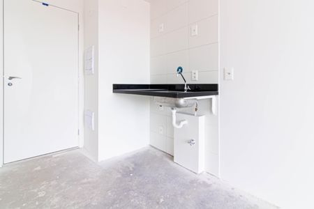 Cozinha de apartamento para alugar com 1 quarto, 32m² em Pompeia, São Paulo