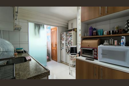 Apartamento à venda com 136m², 2 quartos e 2 vagasCozinha e Área de Serviço 