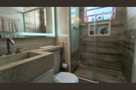 Apartamento à venda com 136m², 2 quartos e 2 vagasBanheiro da Suíte 