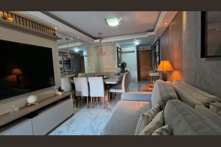 Apartamento à venda com 136m², 2 quartos e 2 vagasSala
