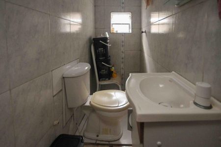 Banheiro de casa à venda com 2 quartos, 400m² em Jardim Elba, São Paulo