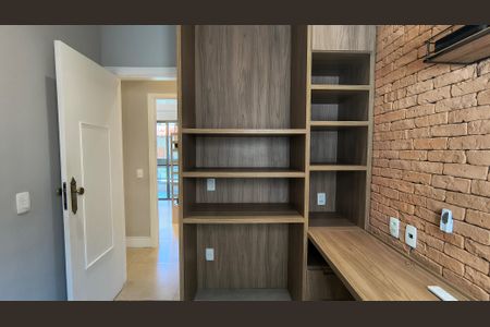 Apartamento à venda com 92m², 3 quartos e 2 vagas Apartamento à venda com 92m², 3 quartos e 2 vagasQuarto 2