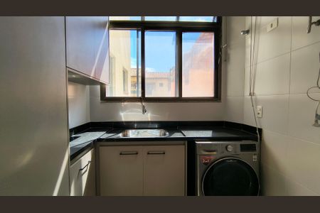 Apartamento à venda com 92m², 3 quartos e 2 vagas Apartamento à venda com 92m², 3 quartos e 2 vagasCozinha e Área de Serviço