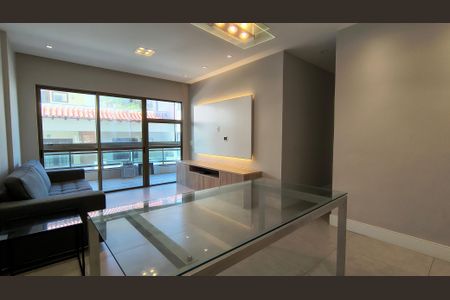 Apartamento à venda com 92m², 3 quartos e 2 vagas Apartamento à venda com 92m², 3 quartos e 2 vagasSala