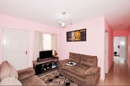 Casa à venda com 150m², 2 quartos e 2 vagasEdícula - Sala