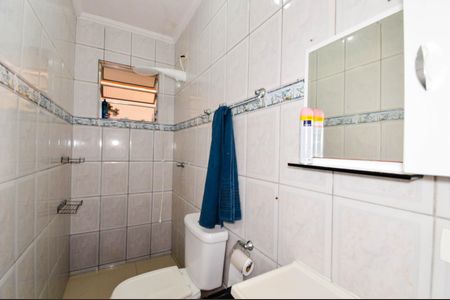 Casa à venda com 150m², 2 quartos e 2 vagasEdícula - Banheiro Social 