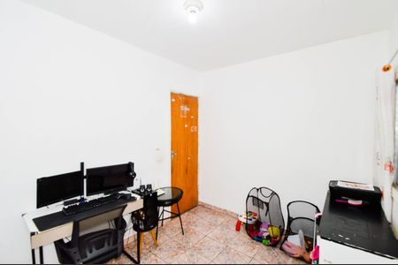 Casa à venda com 150m², 2 quartos e 2 vagasEdícula - Quarto 1 - Suíte
