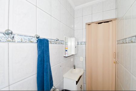 Casa à venda com 150m², 2 quartos e 2 vagasEdícula - Banheiro Social 