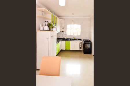 Casa à venda com 150m², 2 quartos e 2 vagasCozinha