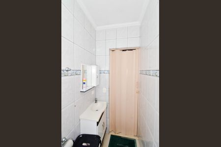 Casa à venda com 150m², 2 quartos e 2 vagasEdícula - Banheiro Social 