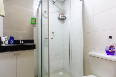 Banheiro de apartamento à venda com 1 quarto, 30m² em Vila Esperança, São Paulo