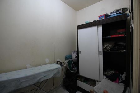 Casa de condomínio à venda com 206m², 4 quartos e 3 vagasQuarto de Serviço