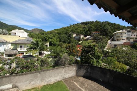 Casa de condomínio à venda com 206m², 4 quartos e 3 vagasQuarto 2 - Vista