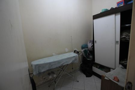 Casa de condomínio à venda com 206m², 4 quartos e 3 vagasQuarto de Serviço