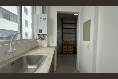Apartamento à venda com 160m², 3 quartos e 1 vagaÁrea de Serviço