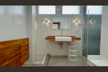 Apartamento à venda com 160m², 3 quartos e 1 vagaBanheiro 2