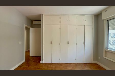 Apartamento à venda com 160m², 3 quartos e 1 vagaQuarto 2