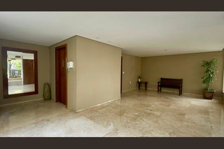 Apartamento à venda com 160m², 3 quartos e 1 vagaHall social