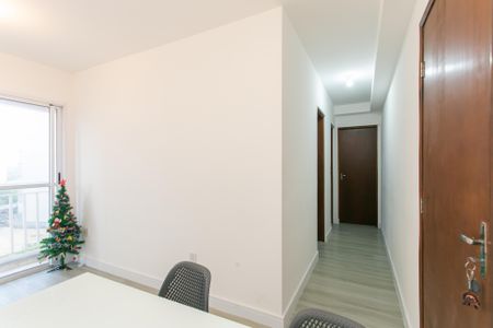 Sala - Corredor  de apartamento para alugar com 2 quartos, 46m² em Vila Curuçá Velha, São Paulo