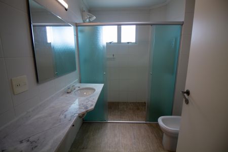 Apartamento à venda com 142m², 3 quartos e 3 vagasBanheiro da Suíte