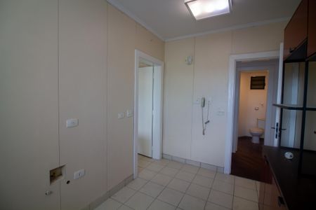 Apartamento à venda com 142m², 3 quartos e 3 vagasCozinha - Armários