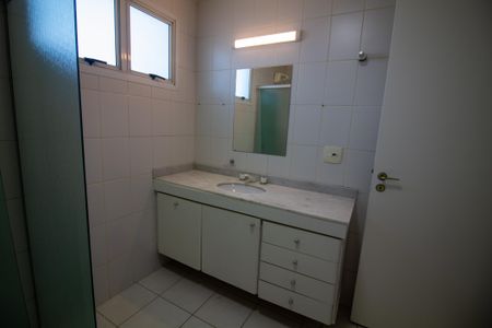 Apartamento à venda com 142m², 3 quartos e 3 vagasBanheiro