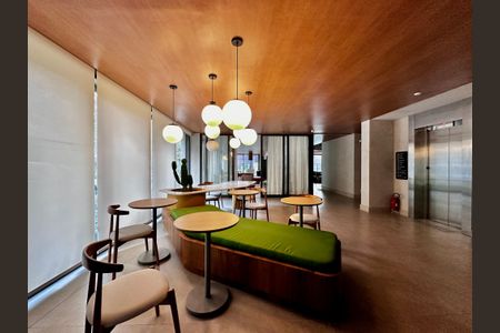 Apartamento à venda com 71m², 2 quartos e 1 vaga Apartamento à venda com 71m², 2 quartos e 1 vagaHall Social Bloco