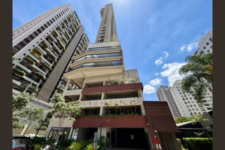 Apartamento à venda com 71m², 2 quartos e 1 vaga Apartamento à venda com 71m², 2 quartos e 1 vagaFachada