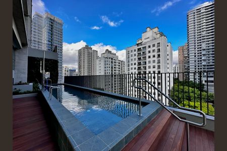 Apartamento à venda com 71m², 2 quartos e 1 vaga Apartamento à venda com 71m², 2 quartos e 1 vagaPiscina