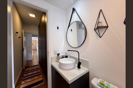 Apartamento à venda com 71m², 2 quartos e 1 vaga Apartamento à venda com 71m², 2 quartos e 1 vagaBanheiro Suite 1