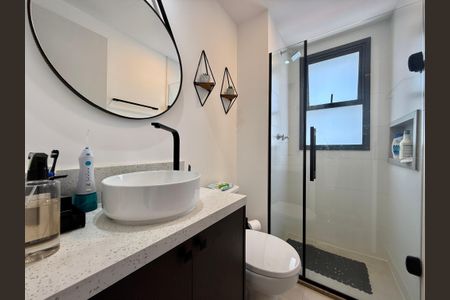 Apartamento à venda com 71m², 2 quartos e 1 vaga Apartamento à venda com 71m², 2 quartos e 1 vagaBanheiro Suite 1