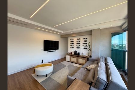 Apartamento à venda com 71m², 2 quartos e 1 vaga Apartamento à venda com 71m², 2 quartos e 1 vagaSala