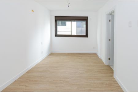 Apartamento à venda com 70m², 2 quartos e 2 vagasSuíte 2