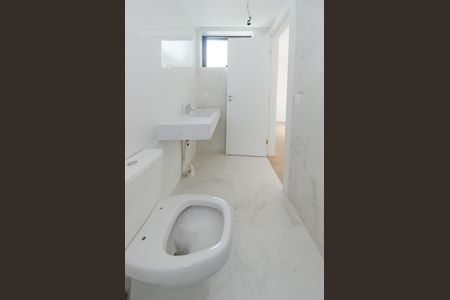 Apartamento à venda com 70m², 2 quartos e 2 vagasBanheiro suíte 1