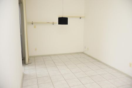 Sala de apartamento para alugar com 2 quartos, 78m² em Jardim Armação, Salvador