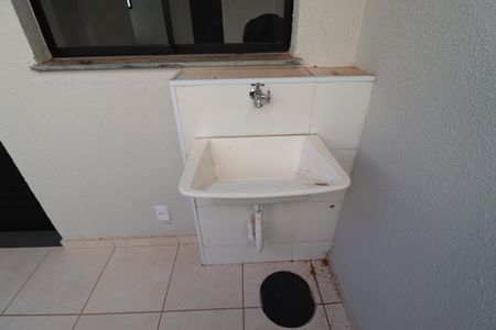 Casa de condomínio para alugar com 65m², 2 quartos e 1 vagaÁrea de Serviço