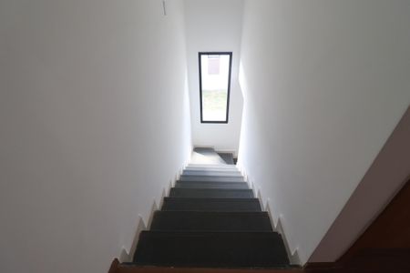 2 Andar de casa para alugar com 2 quartos, 65m² em Parque Residencial Candido Portinari, Ribeirão Preto