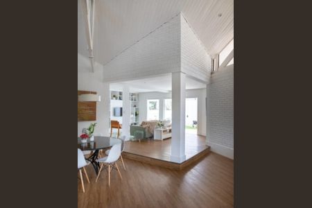 Casa de Condomínio para alugar com 4 quartos, 362m² em Jardim Paulista, Barueri