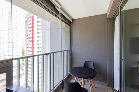 Varanda de kitnet/studio para alugar com 1 quarto, 35m² em Brooklin, São Paulo