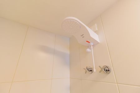 Banheiro de kitnet/studio para alugar com 1 quarto, 35m² em Brooklin, São Paulo