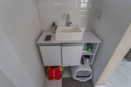 Apartamento à venda com 35m², 2 quartos e sem vaga Apartamento à venda com 35m², 2 quartos e sem vagaBanheiro