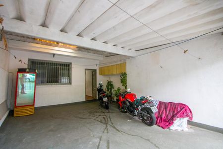 Casa à venda com 128m², 3 quartos e 2 vagasGaragem