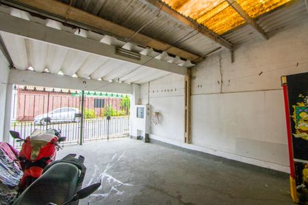 Casa à venda com 128m², 3 quartos e 2 vagasGaragem