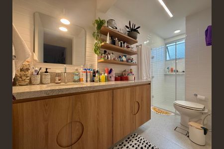 Apartamento à venda com 75m², 2 quartos e 1 vagaBanheiro  