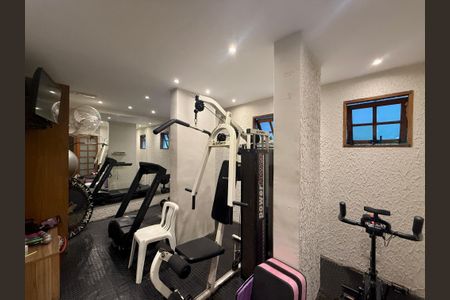 Apartamento à venda com 75m², 2 quartos e 1 vagaAcademia