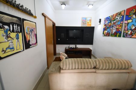 Casa à venda com 190m², 3 quartos e 2 vagasQuarto 1