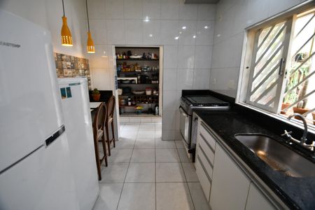 Casa à venda com 190m², 3 quartos e 2 vagasCozinha
