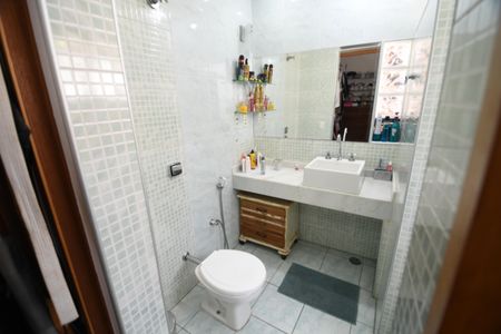 Casa à venda com 190m², 3 quartos e 2 vagasBanheiro Suíte